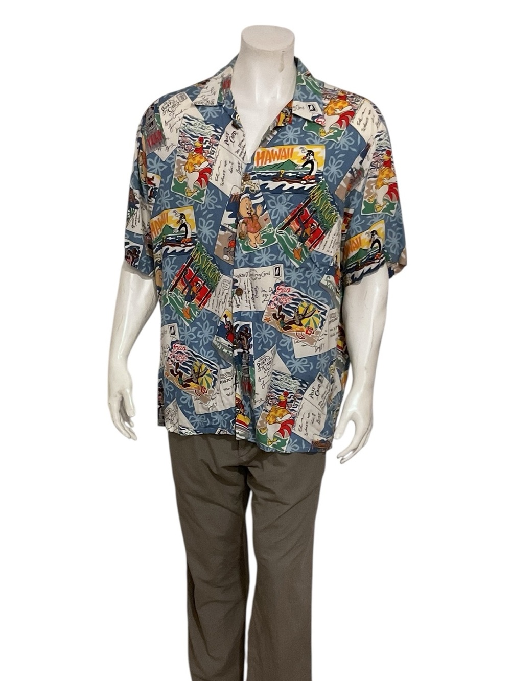 Reyn Spooner Men’s Warner Bros Looney Tunes Hawaiian Shirt